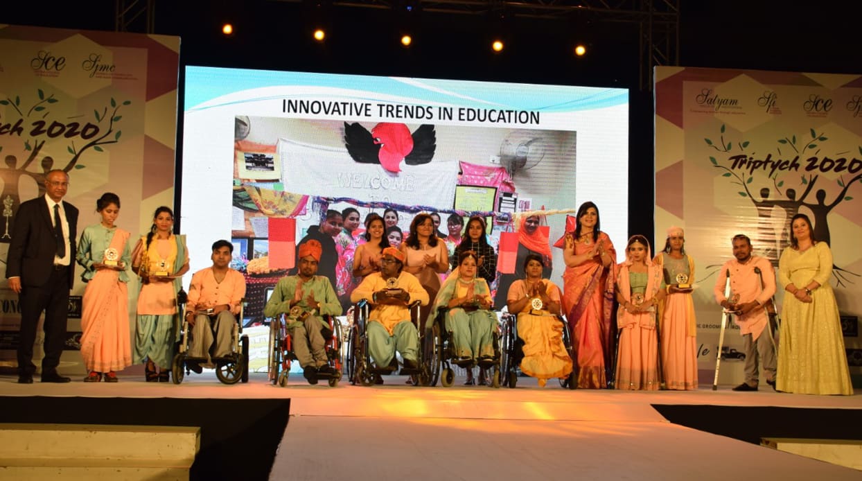 Graduating designers of Satyam Fashion Institute Showcased Women Power on the Ramp