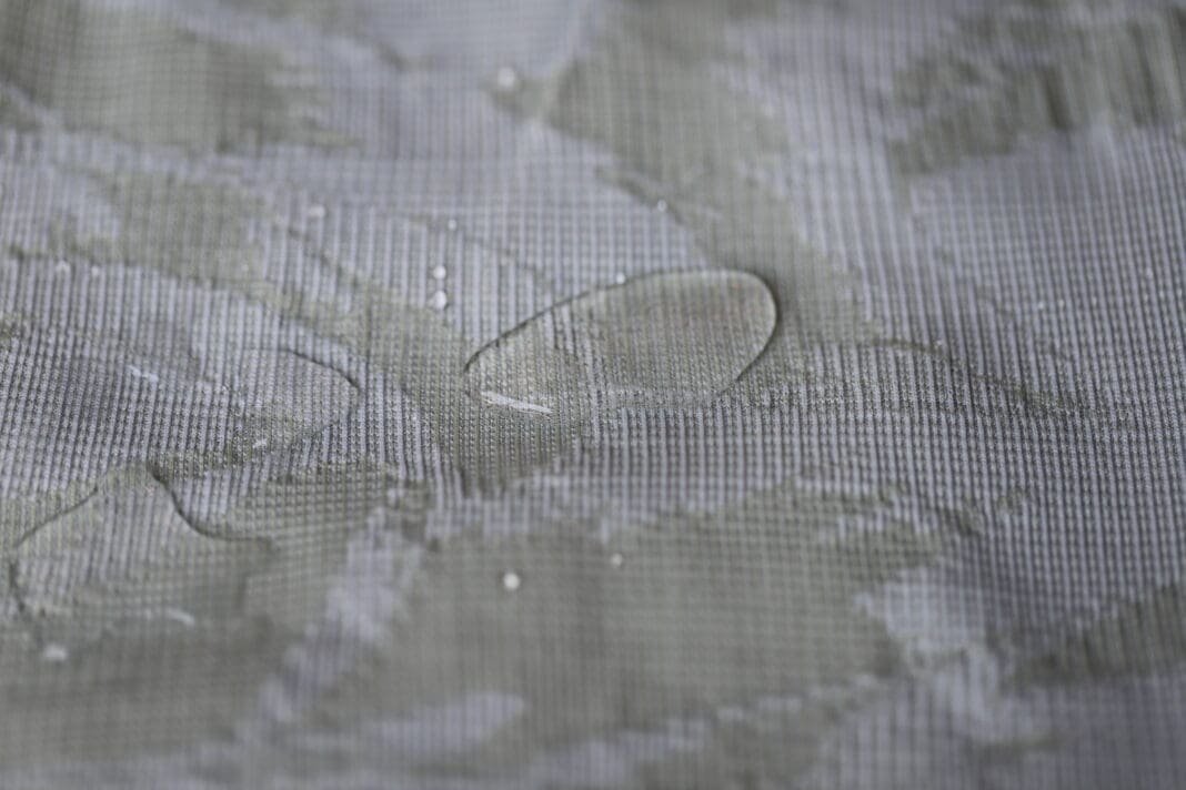 Introduction to new Water-repellent Seamless Textiles project