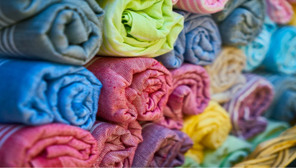 Dye-Filled Bacteria Could Replace the Fashion Industry’s Dirty Dyeing Habits
