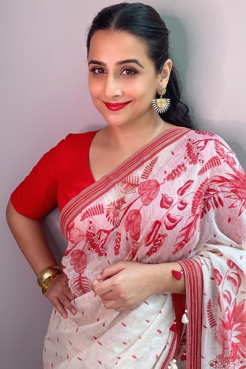 Gaurang - Vidya Balan is #Gaurang's kanjeevaram chanderi saree with  annapakshi design. This is one of those sarees that will stay with you  forever. For price, please write a Facebook message to