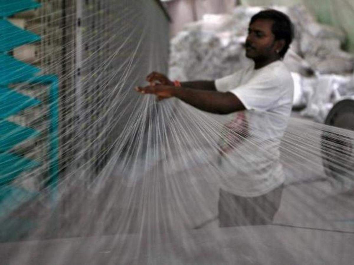 High yarn price! Tirupur’s exporters hold meeting.