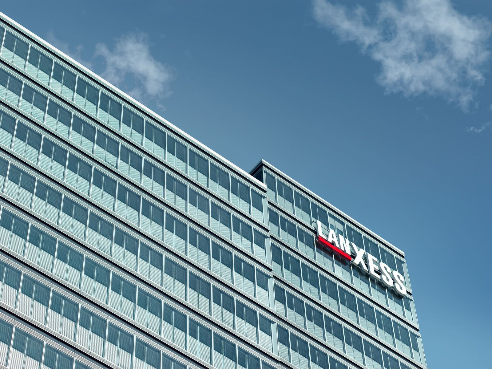 LANXESS MAKES STRONG STRONG START TO FISCAL YEAR 2022