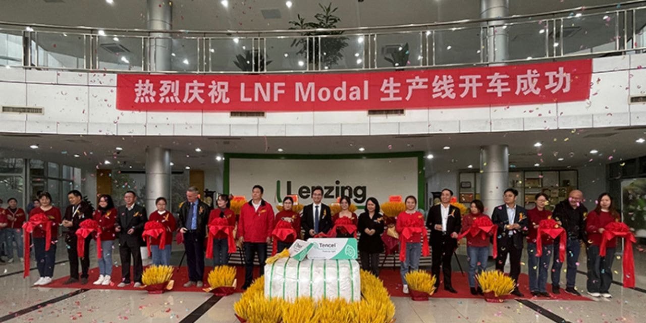 Lenzing also makes available to Chinese customers for the first time TENCELTM fibres made locally.