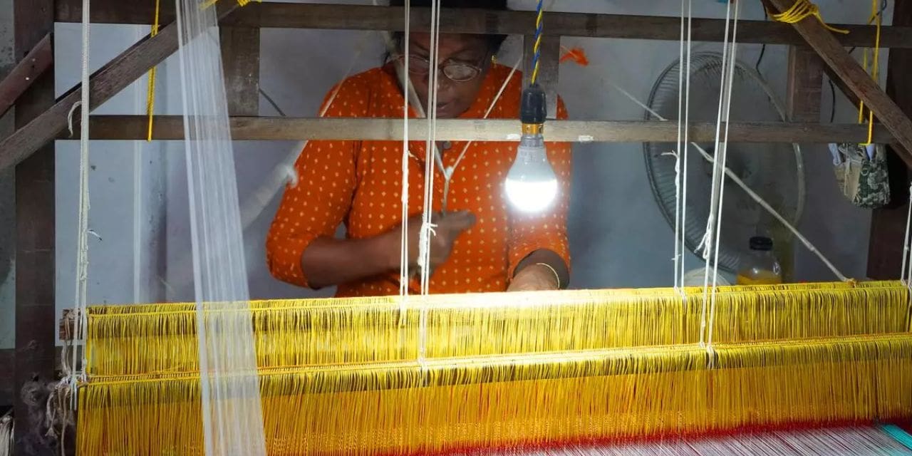 Yarn Shortage Threatens Kerala's Handloom Weaving Sector